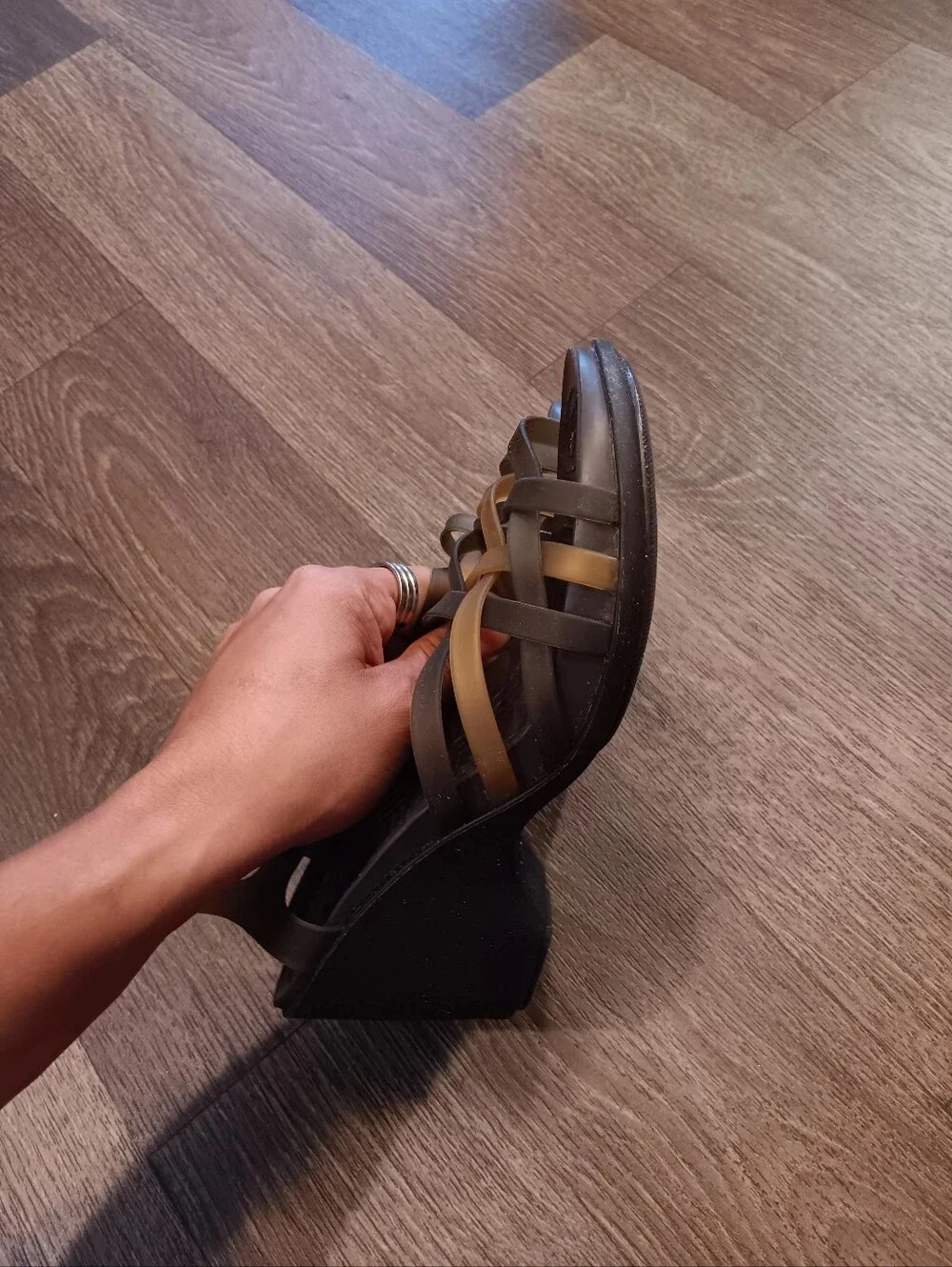 Crocs Huaraches Wedge Womens Sandals Shoes Size 7 brown